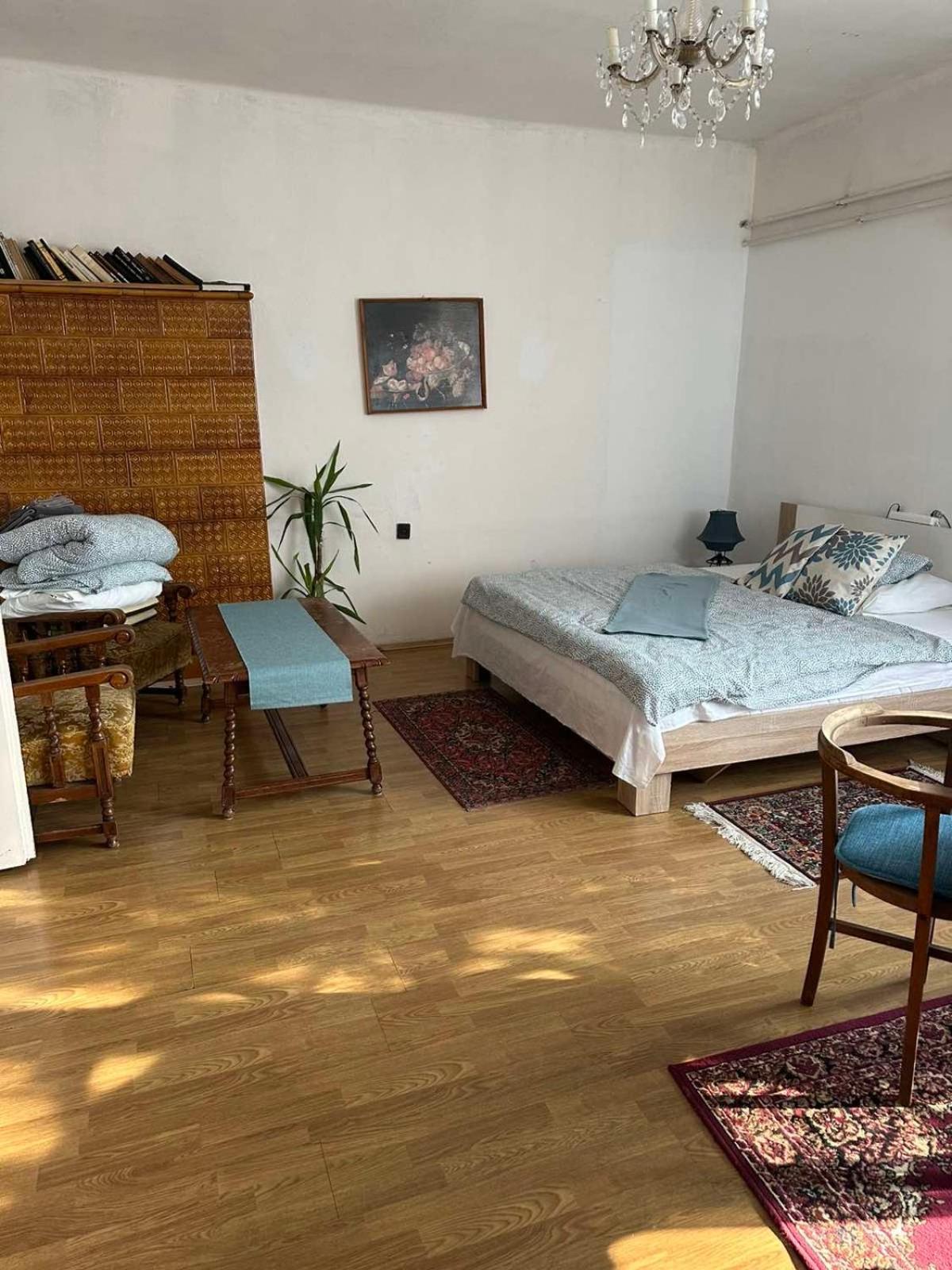 Grany'S Retro Guesthouse Near Budapest Airport 베체스 외부 사진